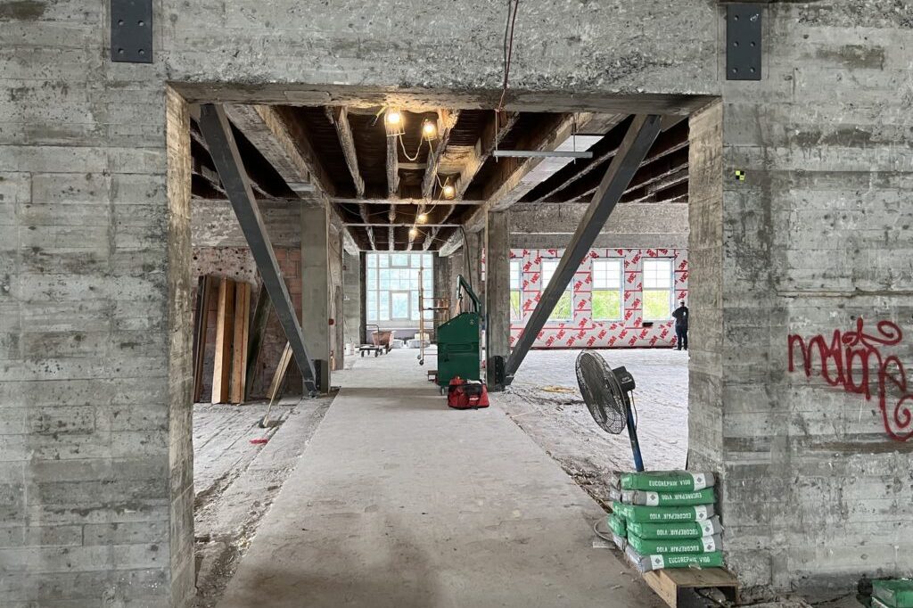 Yielding-restrained-brace-YRB-with-seismic-brake-in-public-school-seismic-retrofit-7-1024x768